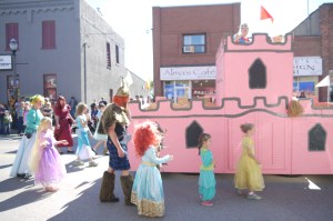 Mini princesses at the parade.