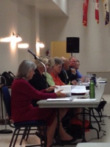 Candidates, answering questions